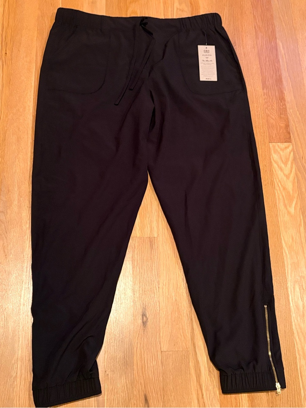 Albion Black Women's Track Joggers with Ankle Zipper NWT
